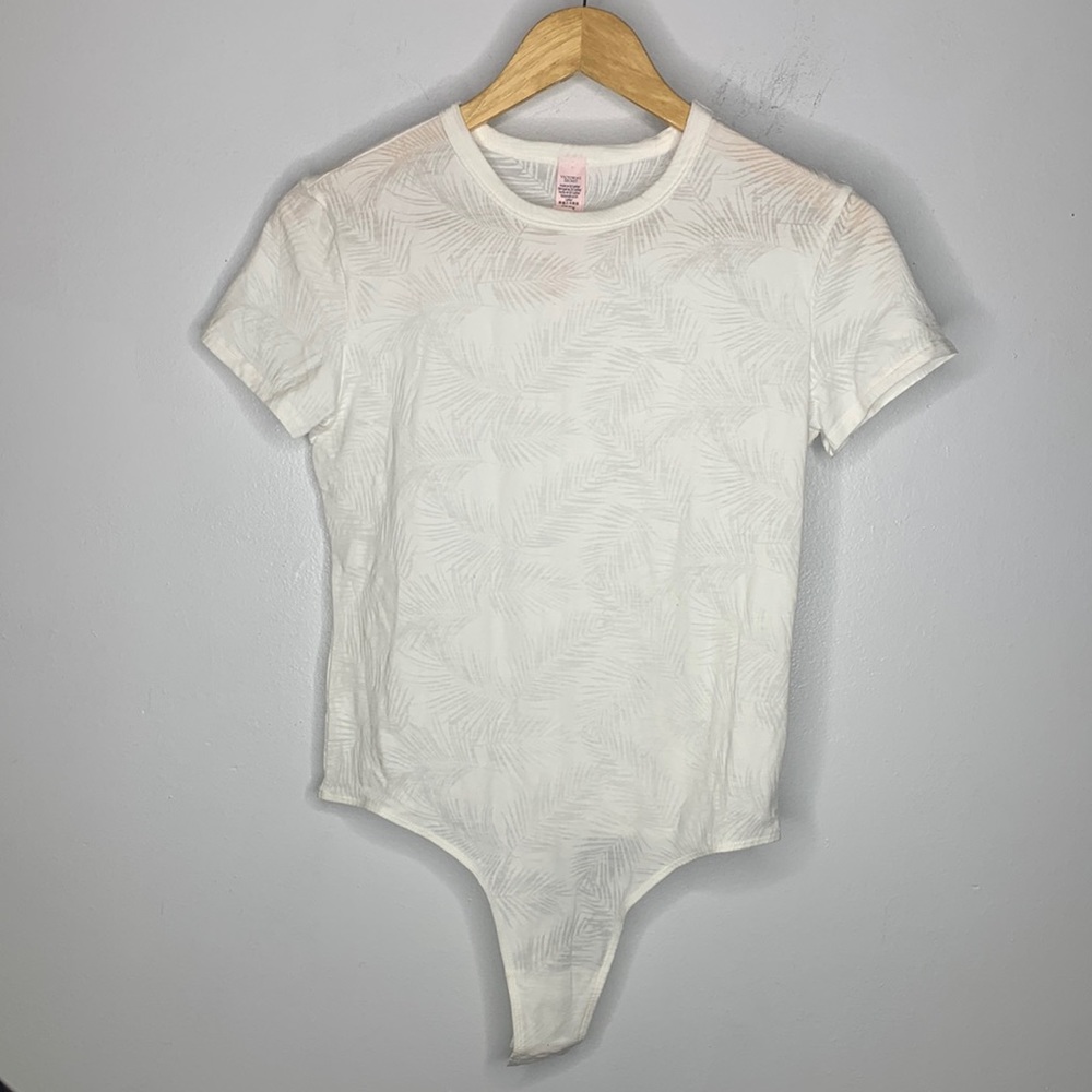 Victoria’s Secret white palm leaf bodysuit‎ new